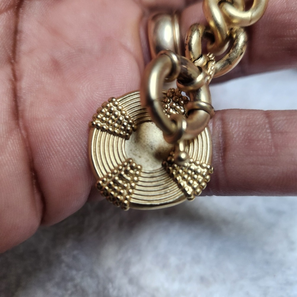 Vintage Gold Tone Chunky Curb Chain Bracelet Medallion Charm Faceted Stone 7.0" - Picture 6 of 14